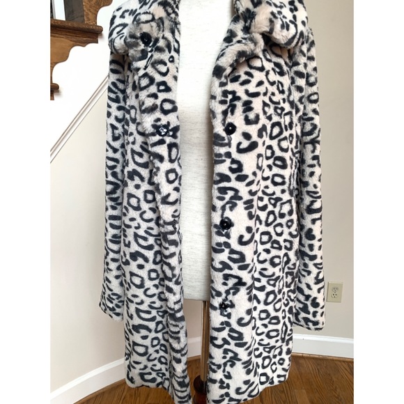 Snow leopard faux fur coat,  NWOT, S - Picture 11 of 14